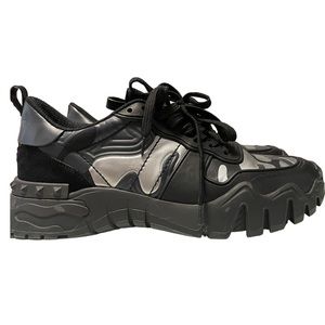 Valentino trainers